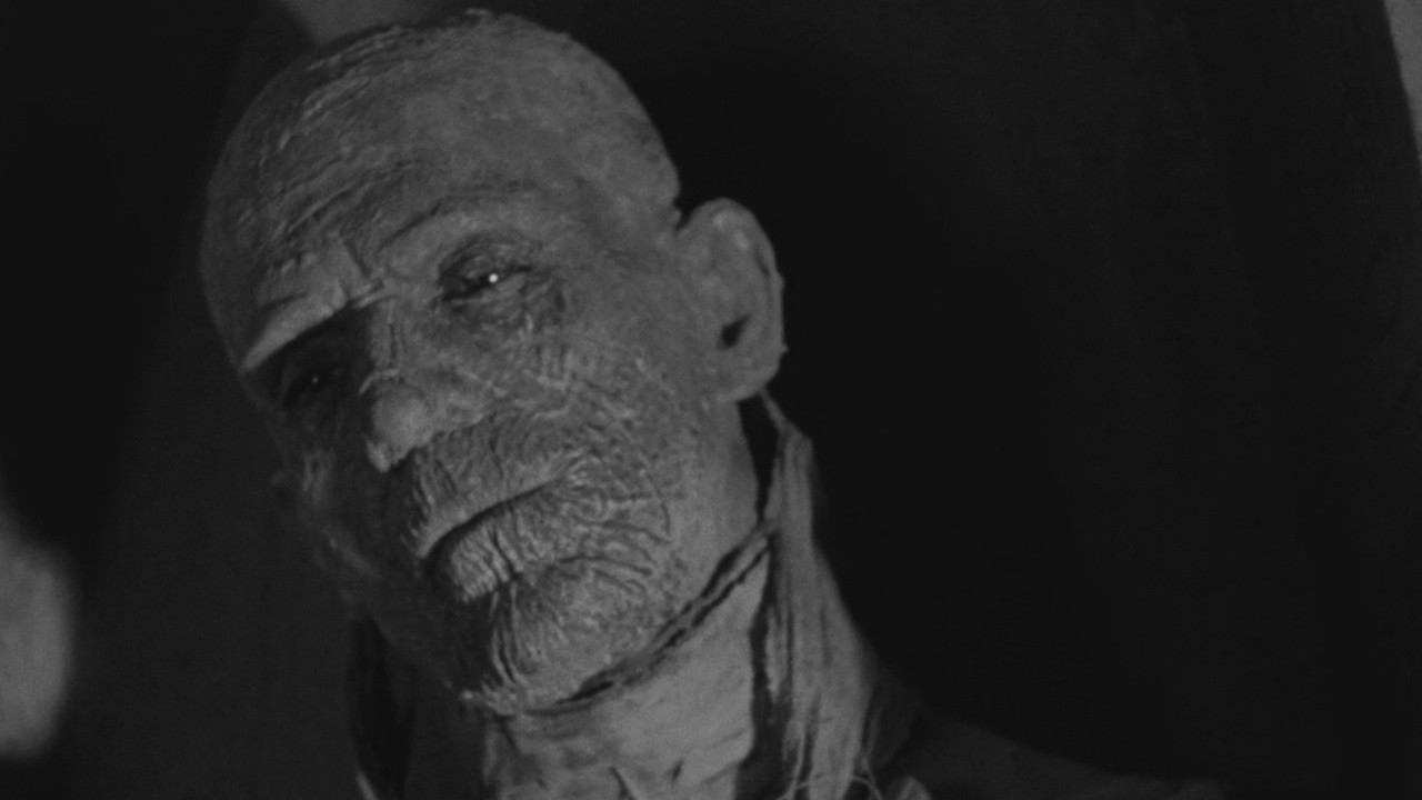 The Mummy (Universal) Collection background